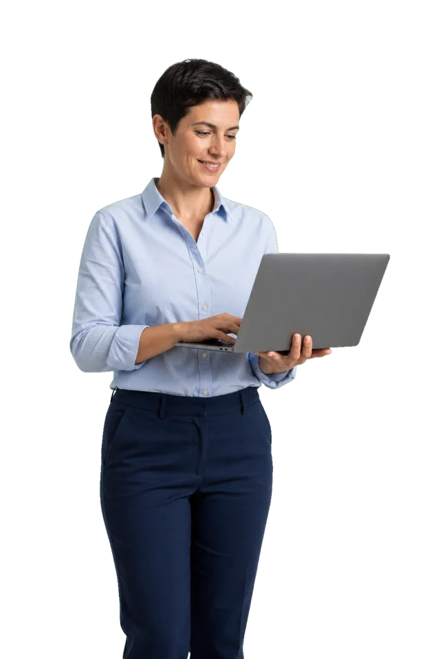 Una professionista soddisfatta utilizza Sirio Cloud dal suo computer